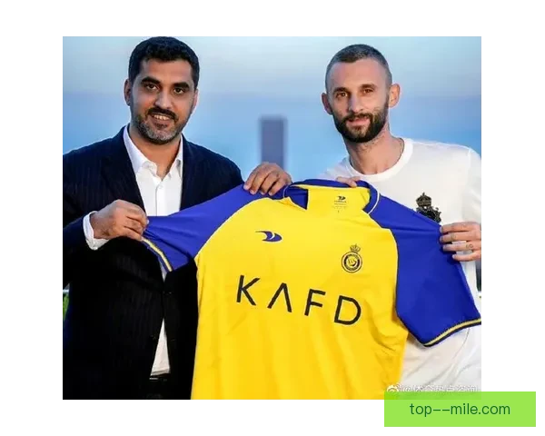 布罗佐维奇正式加盟利雅得胜利开启中场新篇章